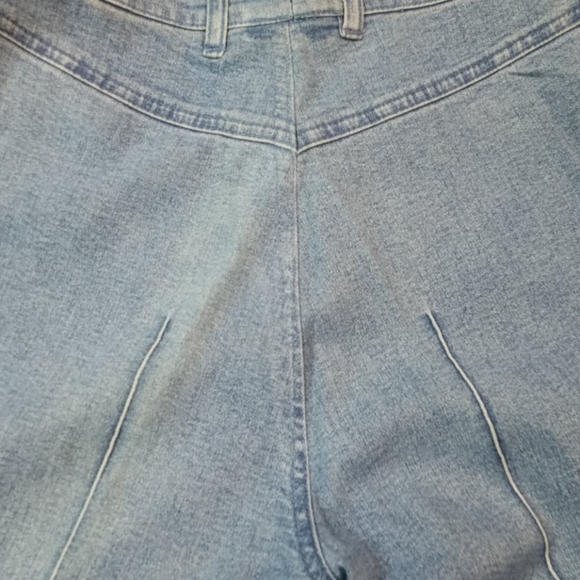 EUC Escada jeans, size 4, sewed creases lt.blue - Picture 4 of 8